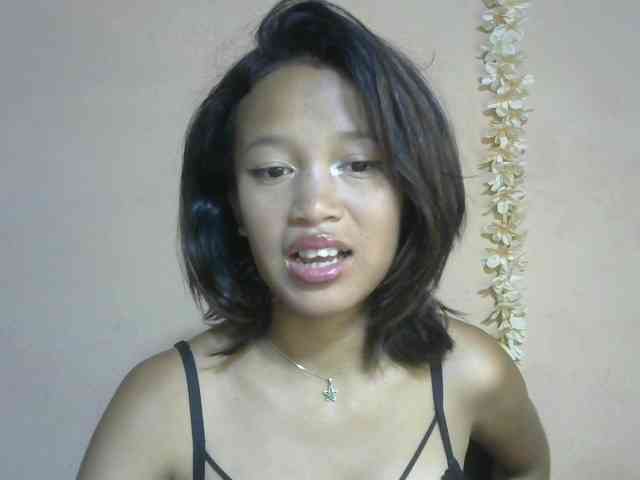 Laura1881 webcam