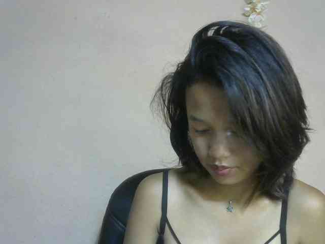 Laura1881 webcam