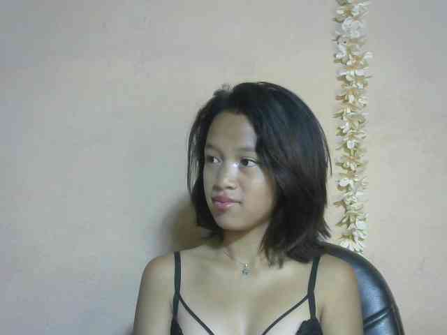 Laura1881 webcam