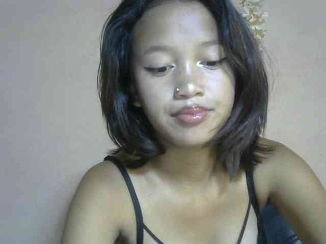 Laura1881 webcam