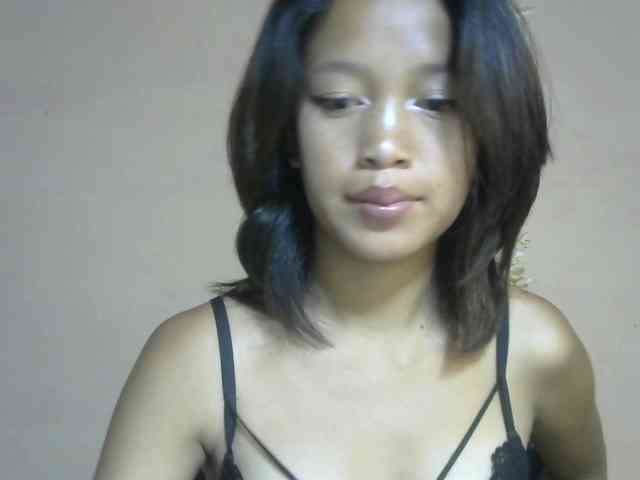 Laura1881 webcam
