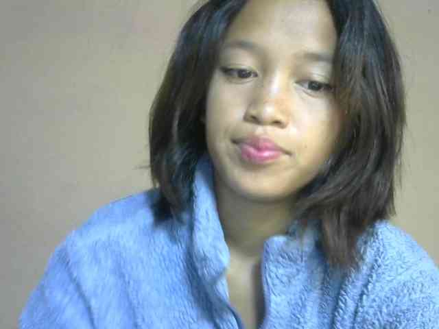 Laura1881 webcam