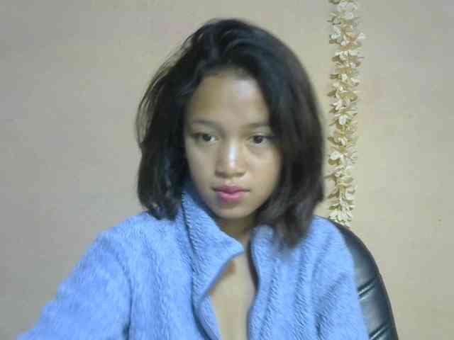 Laura1881 webcam