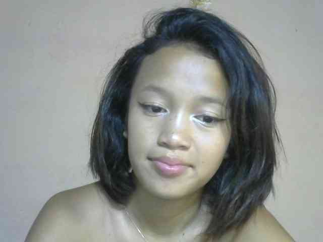 Laura1881 webcam