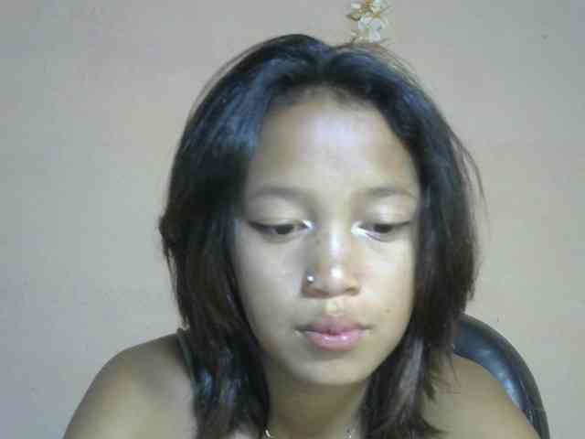 Laura1881 webcam