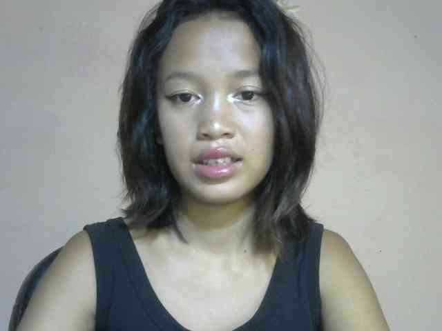 Laura1881 webcam