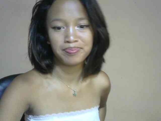 Laura1881 webcam