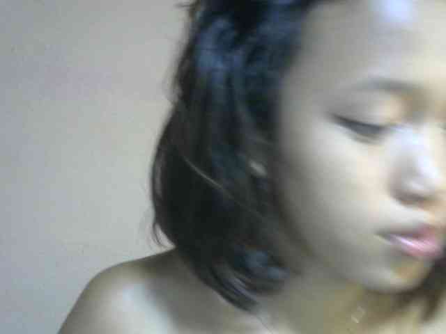 Laura1881 webcam