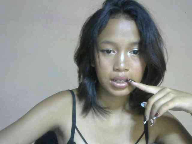 Laura1881 webcam