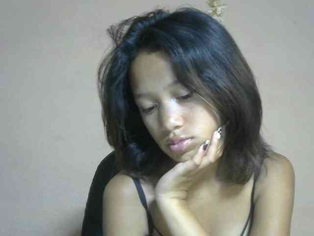 Laura1881 webcam