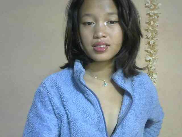 Laura1881 webcam