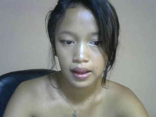 Laura1881 webcam