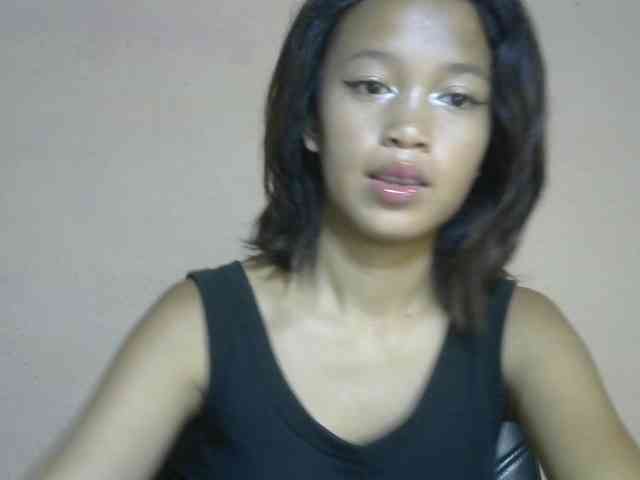 Laura1881 webcam