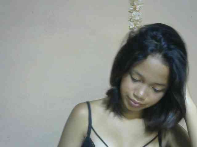 Laura1881 webcam