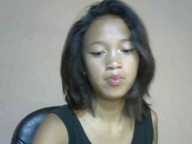 Laura1881 webcam