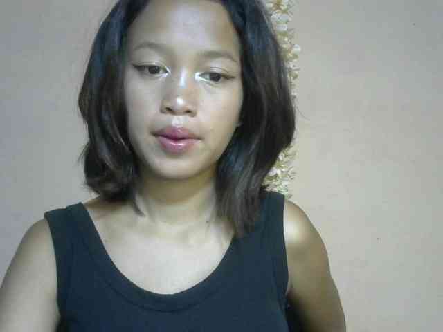 Laura1881 webcam