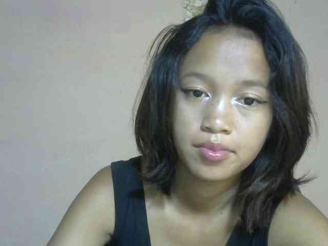 Laura1881 webcam