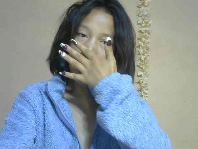 Laura1881 webcam