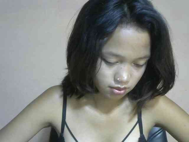 Laura1881 webcam
