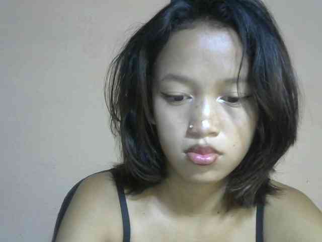 Laura1881 webcam