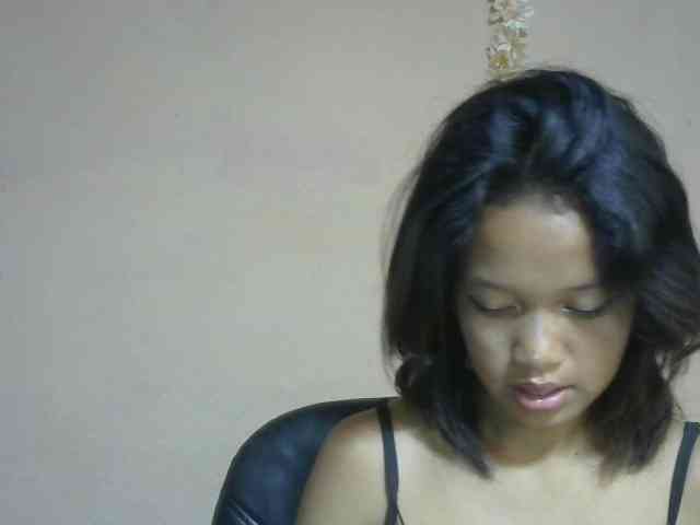 Laura1881 webcam
