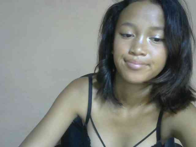 Laura1881 webcam