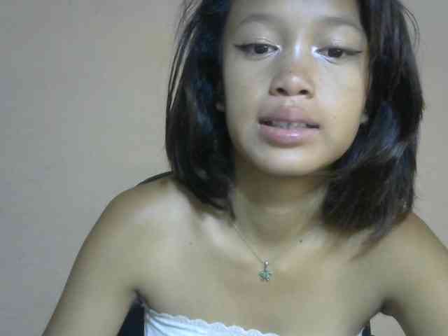 Laura1881 webcam