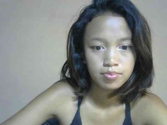 Laura1881 webcam