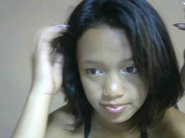 Laura1881 webcam