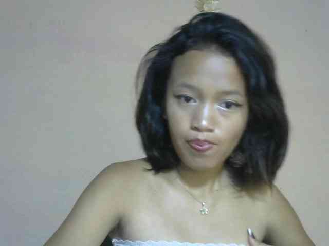 Laura1881 webcam