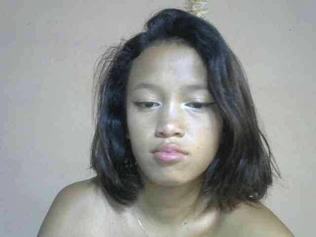 Laura1881 webcam