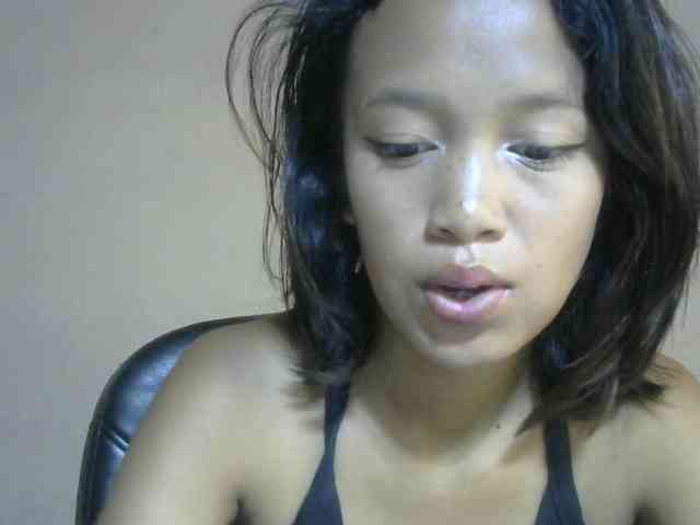 Laura1881 webcam