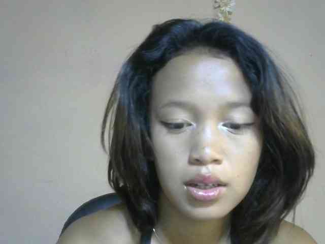Laura1881 webcam