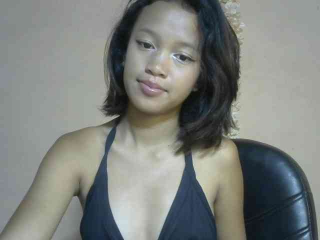 Laura1881 webcam