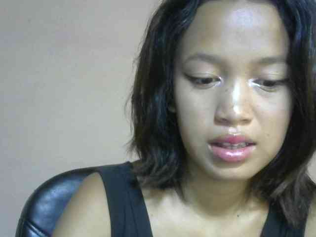 Laura1881 webcam