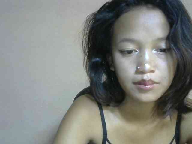 Laura1881 webcam