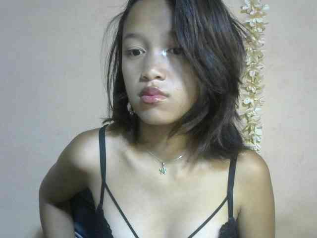 Laura1881 webcam