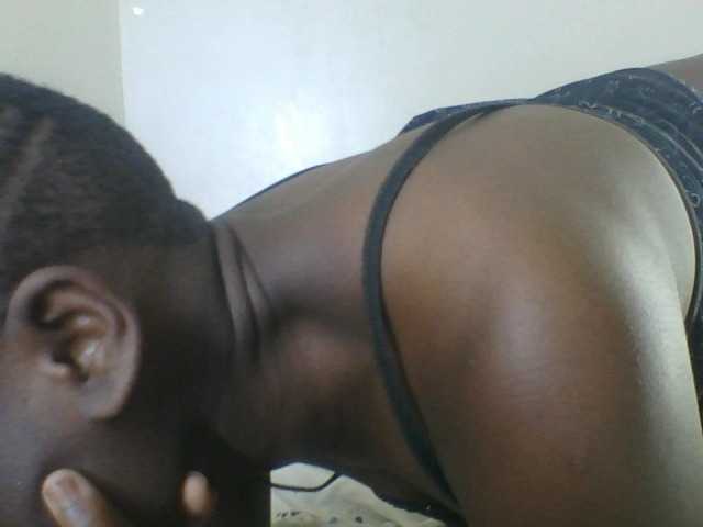 Profile and Statistics for Petitegoddess on BongaCams