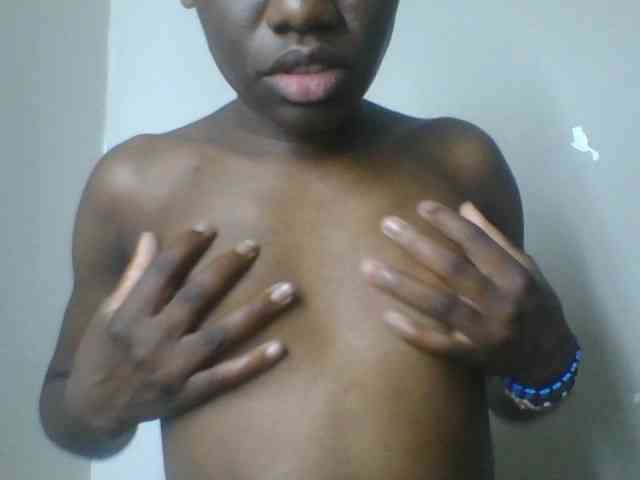 Petitegoddess webcam