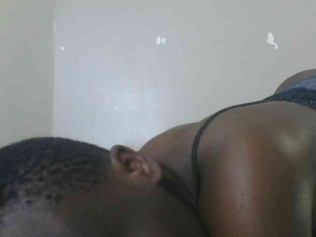 Petitegoddess webcam