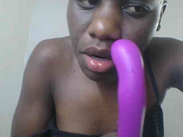 Petitegoddess webcam