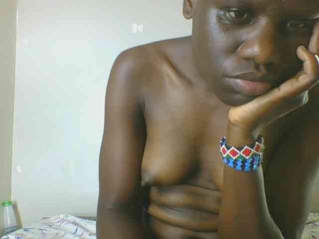 Petitegoddess webcam