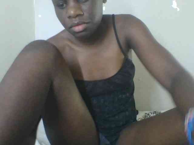 Petitegoddess webcam