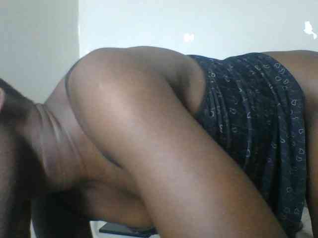 Petitegoddess webcam