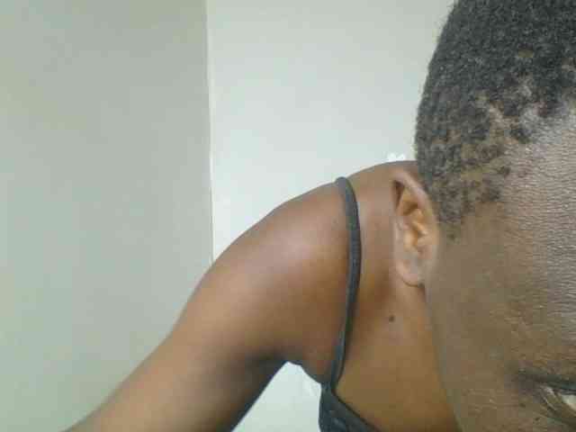 Petitegoddess webcam