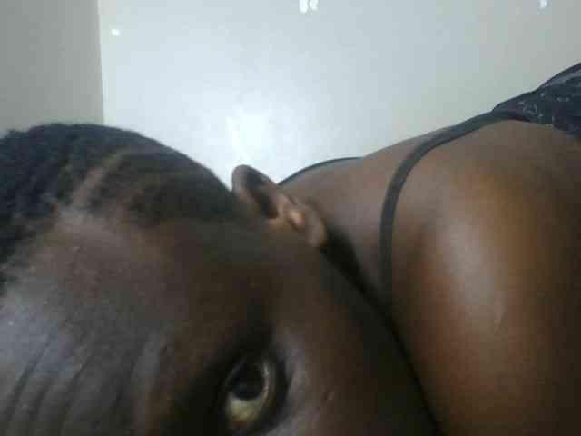 Petitegoddess webcam