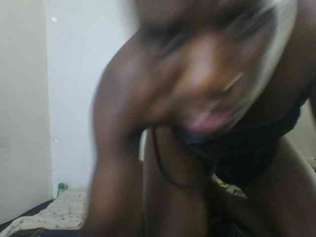 Petitegoddess webcam