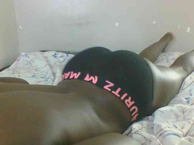 Petitegoddess webcam