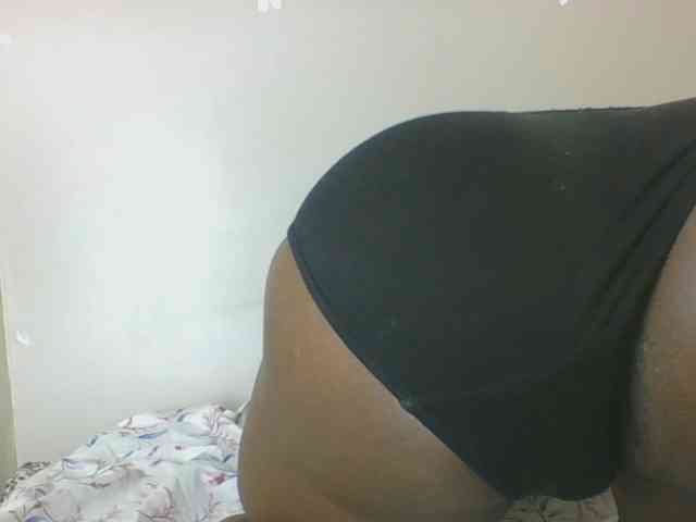 Petitegoddess webcam