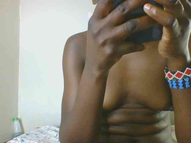 Petitegoddess webcam